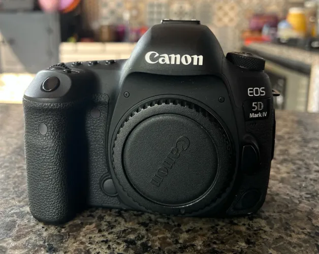 Canon EOS 5D Mark IV Full Frame