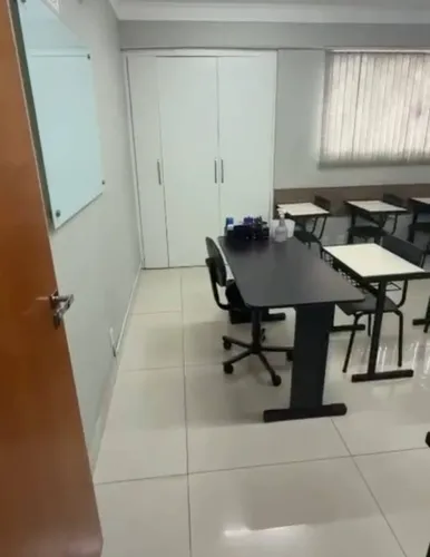 SALA COMERCIAL SEMIMOBILIADA NO COPA EXECUTIVE CENTER EM CUIABÁ