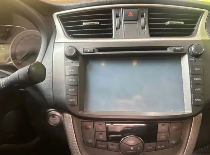 Multimídia original Sentra 2014