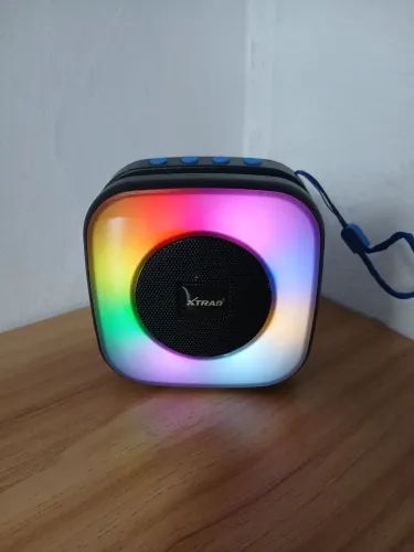 Caixa de Som Xtrad MK-2003 RGB - Compacta e Moderna