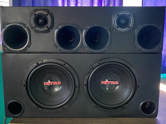 Som automotivo sudwoofers spyder nitro 12  polegadas 750w  vende-se  o aceito brink