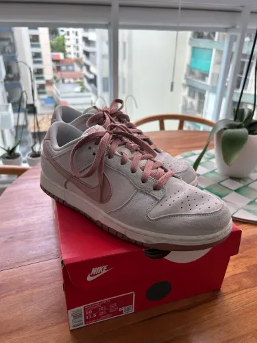 Tênis Nike - Dunk Low Fossil Rose