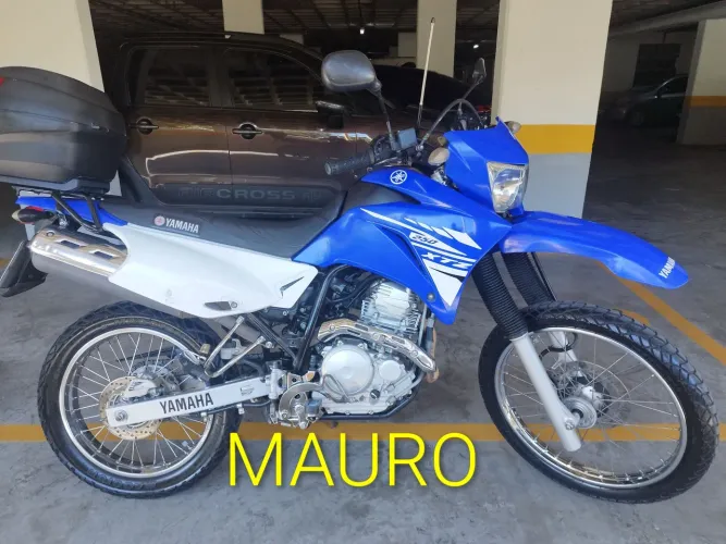 Vendo LANDER 2017 com várias peças cromadas.
