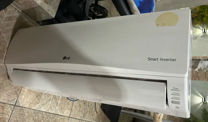 Ar Condicionado LG Smart Inverter - Retirada de Peças - Placa Queimada - 12.000 BTUs