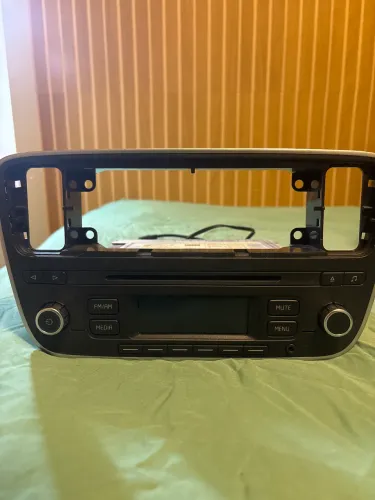 Som Original Volkswagen UP 2015