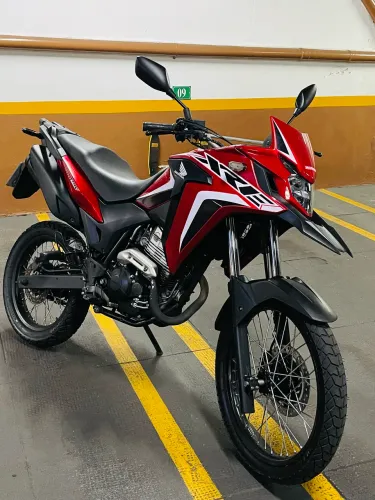HONDA XRE 300