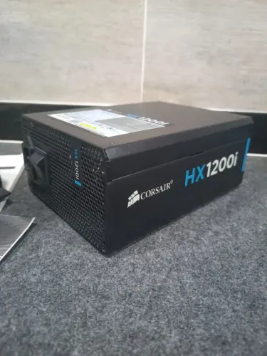 Fonte Corsair HX1200i 1200W Full Modular com Defeito - Peças / Reparo