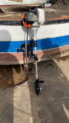 Vendo ou troco motor de popa