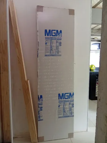Porta Nova 60cm com Marco