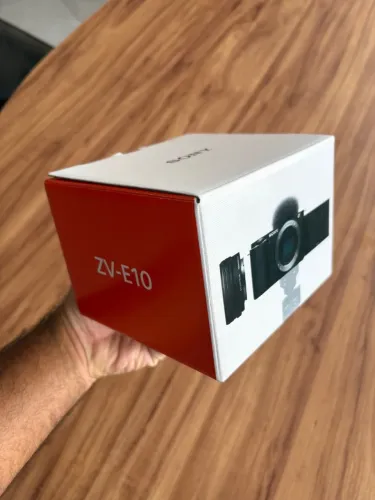 Câmera Sony Alpha ZV-E10 16-50mm f/3.5-5.6 OSS