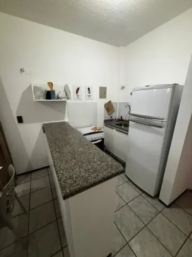 ALUGO E VENDO FLAT , ÓTIMA LOCALIZAÇÃO com 1 quarto em Porto das Dunas - Aquiraz - CE