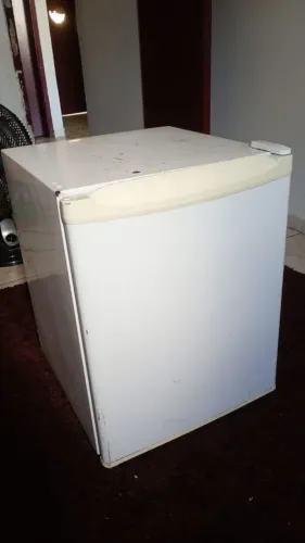 Frigobar Consul 80 litros
