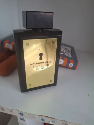 perfume the golden secret Antônio bandeiras com apx 30 ml
