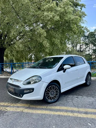 Fiat Punto Sporting 1.8 Flex 8v/16v 5P 2013