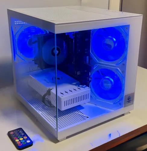 PC Gamer NOVO Ryzen 5 5500 + RX 580 8GB | 16GB DDR4 3200MHz | CONTROLE + ARGB