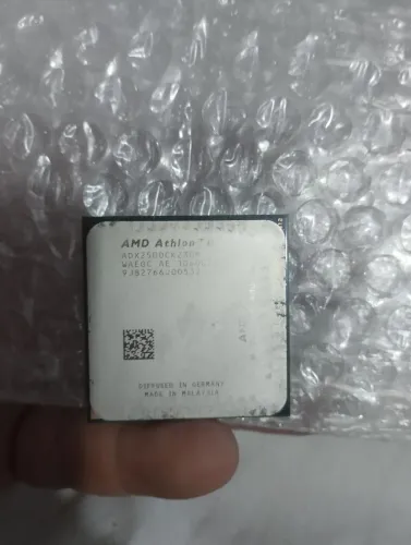 AMD Athlon? li<br><br>ADX2500CK23GM<br><br>WAEGC AE 1040BFB<br><br>9J82766J00532<br><br>AMD<br><br>2009 AMS