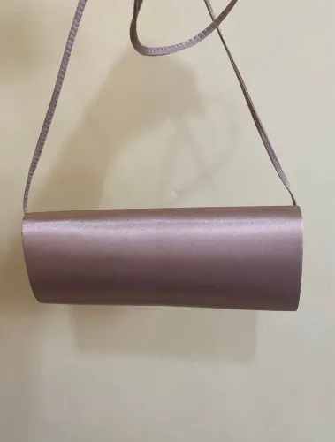 Clutch rose gold com alça