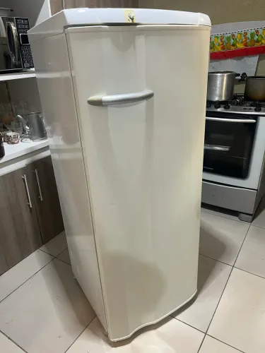 Geladeira Electrolux funcionando perfeitamente