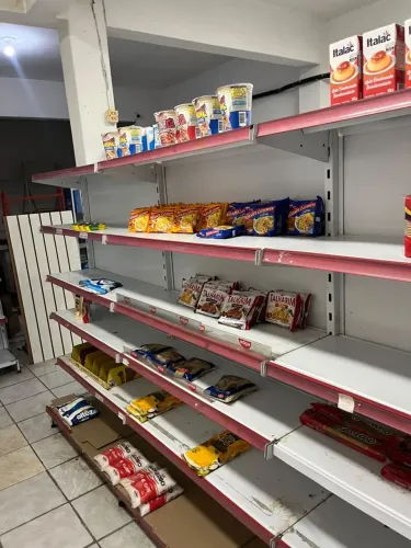 GÔNDOLAS DE MERCADO / ESTANTES COMERCIAIS - CONJUNTO R$ 800