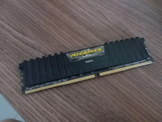 Memória RAM 8gb vengeance lpx 2400mhz ddr4