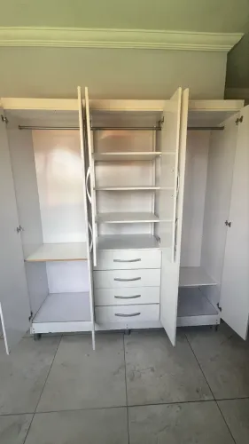 Guarda Roupa