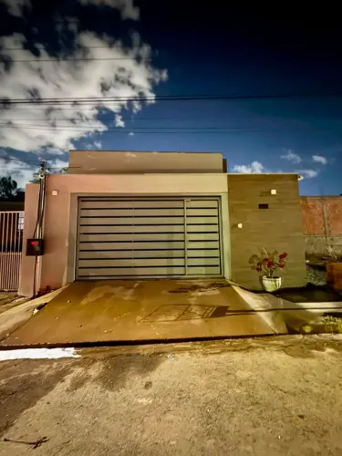Aluga-se casa com 3/4 semi mobiliado no bairro Santa Amália em Cuiabá MT