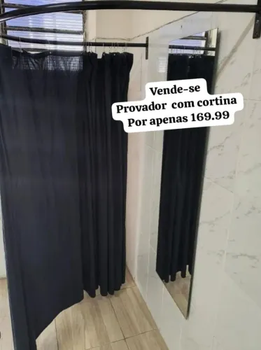 Vende-se provador com cortina 