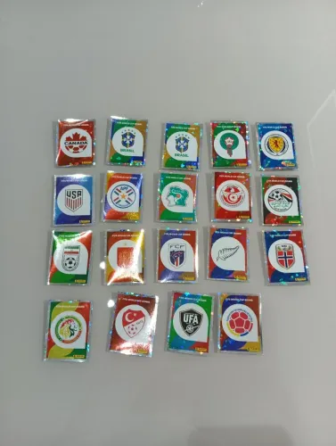 FIGURINHAS DA COPA BRILHANTES 