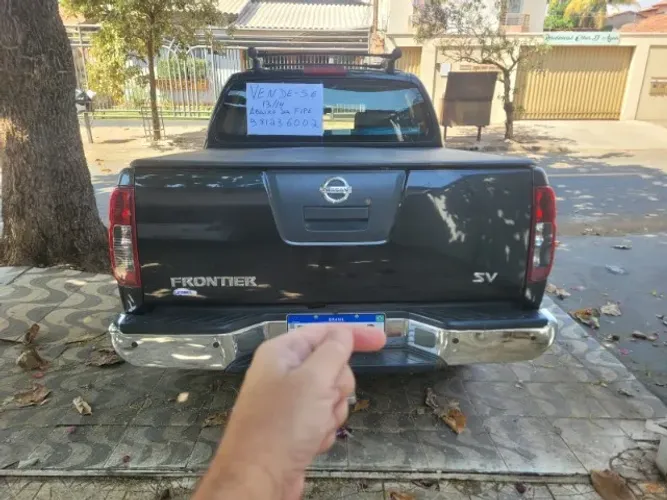 Nissan Frontier SV At.cd 4X4 2.5 TB Diesel Mec. 2014