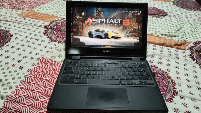 Crhomebook Acer top.