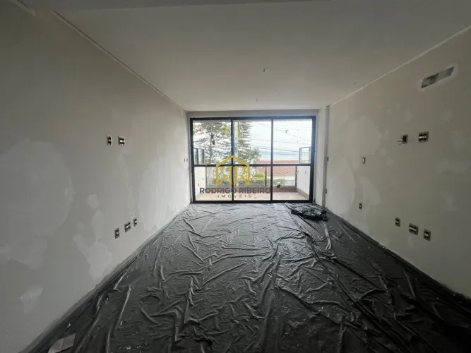 Studio com vista mar no melhor bairro de Floripa