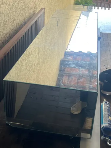 Mesa de centro vidro quebrado