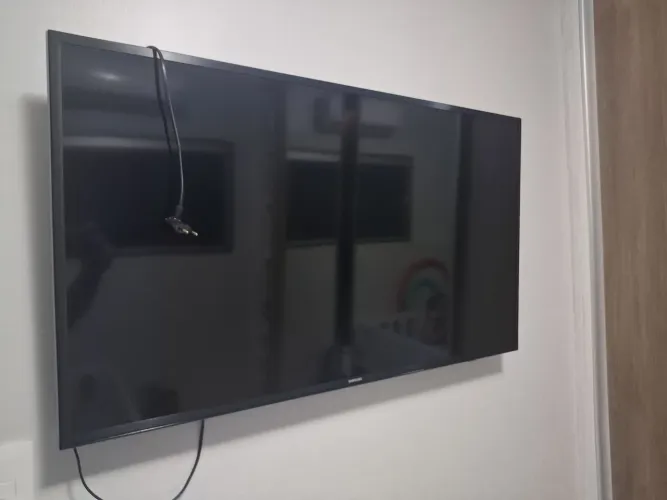 Smartv Samsung 43" com defeito 