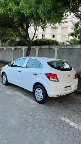 Chevrolet Onix Hatch LS 1.0 8V Flex Power Mec. 4P 2016