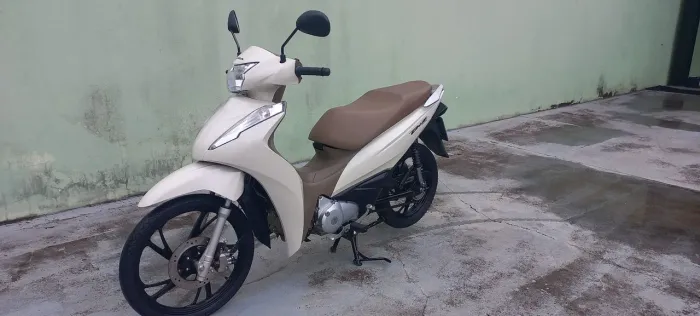 Biz 125 2021/2021 partida elétrica e Freio a disco