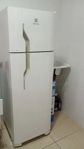 Geladeira Electrolux Cycle Defrost 260L Super Freezer Duplex Branca (DC35A) - 127 Volts