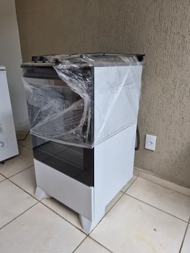 Fogão Electrolux 4 bocas pouco usado adaptado para gás encanado