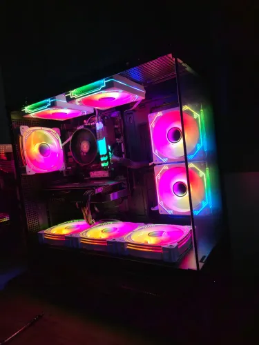 Pc Gamer Ryzen 5 5600g / 16gb RAM DDR4 3000Mhz / Rx 6600 8gb