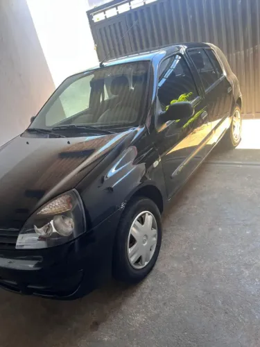 Renault Clio Hi-flex 1.0 16V 5P 2011