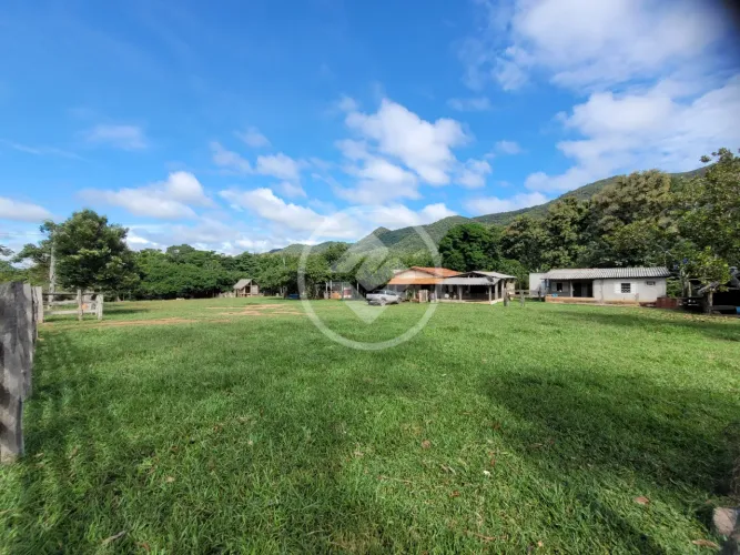 SÍTIO ZONA RURAL R$ 1.200.000,00 ÁREA 72ha MUNICÍPIO DE CÁCERES-MT codigo: 63017