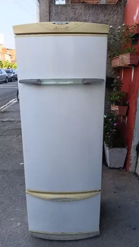 BRASTEMP - GELADEIRA ALL REFRIGERATOR 360 BRANCA.