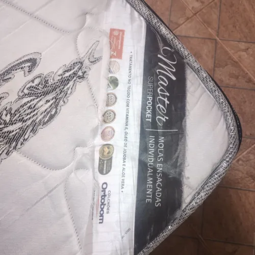 Vendo colchão Queen