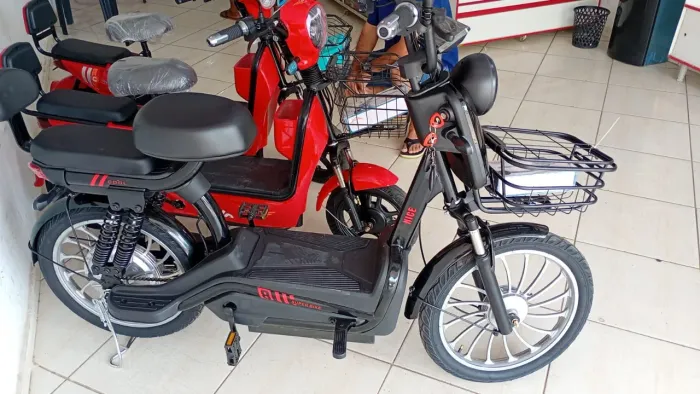 Bicicleta elétrica aro 20 500w com alarme e chave reserva 