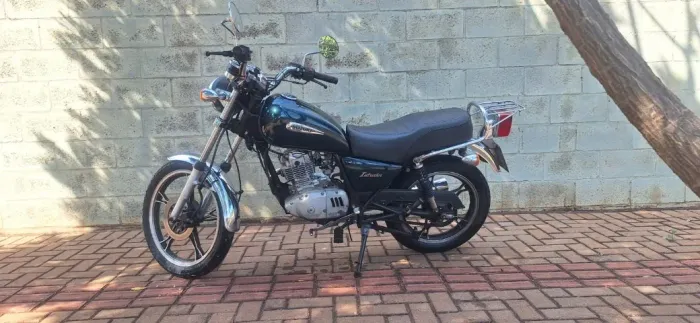 SUZUKI INTRUDER 125 - 2007/2008 EM EXCELENTE ESTADO