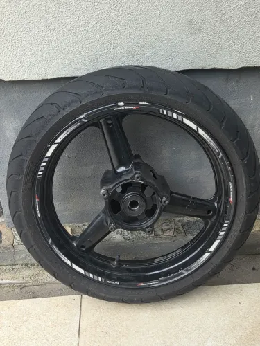 Aro dianteiro Suzuki Bandit Gsx 650 2011