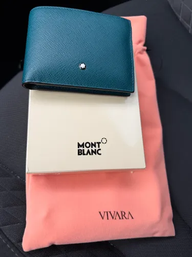 Vendo Carteira Montblanc zero.