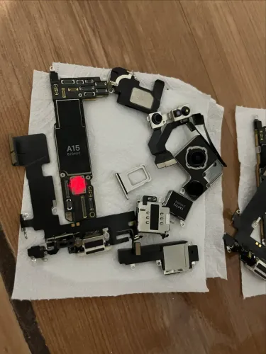 Placa iPhone 13