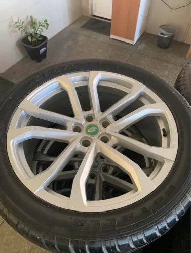Aro 22 original esportivo Pneu 305/40/R22 05 furos