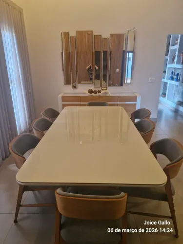 Sala de jantar completa