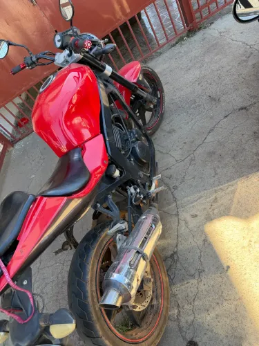 VENDE-SE KASINSKI COMET 250 EFI 2011 